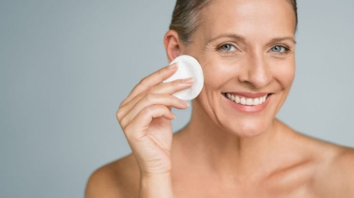 Your Nighttime Skin Care Routine in 6 Simple Steps